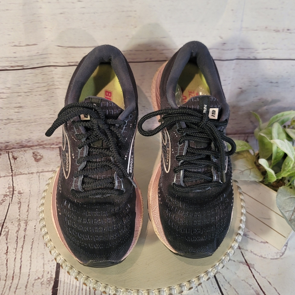 Brooks Glycerin 19 1203431B074
Women's Black and Pink Running Shoes Size 8.5B - Picture 2 of 13